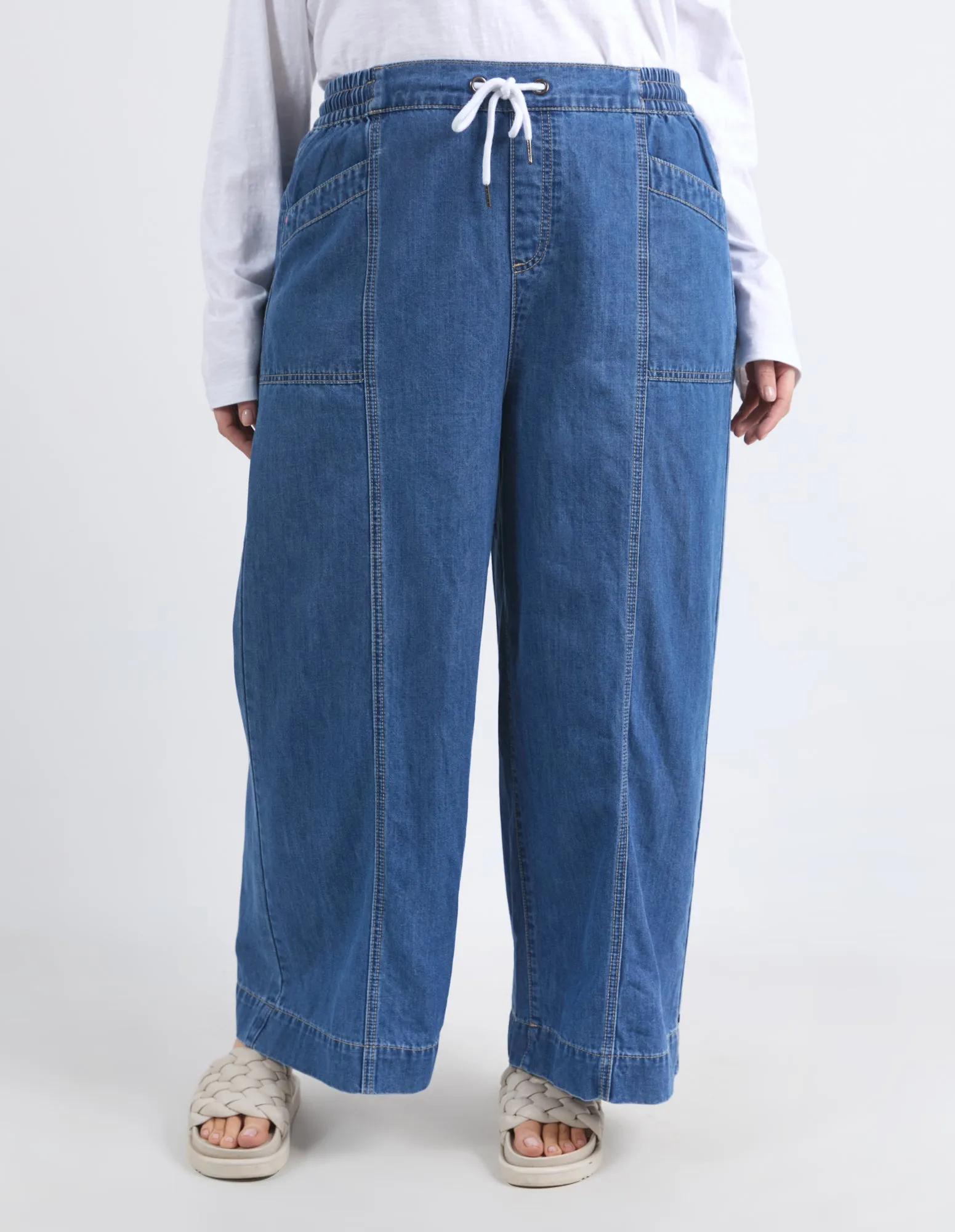 Alora Wide Leg Jean Mid Blue Wash