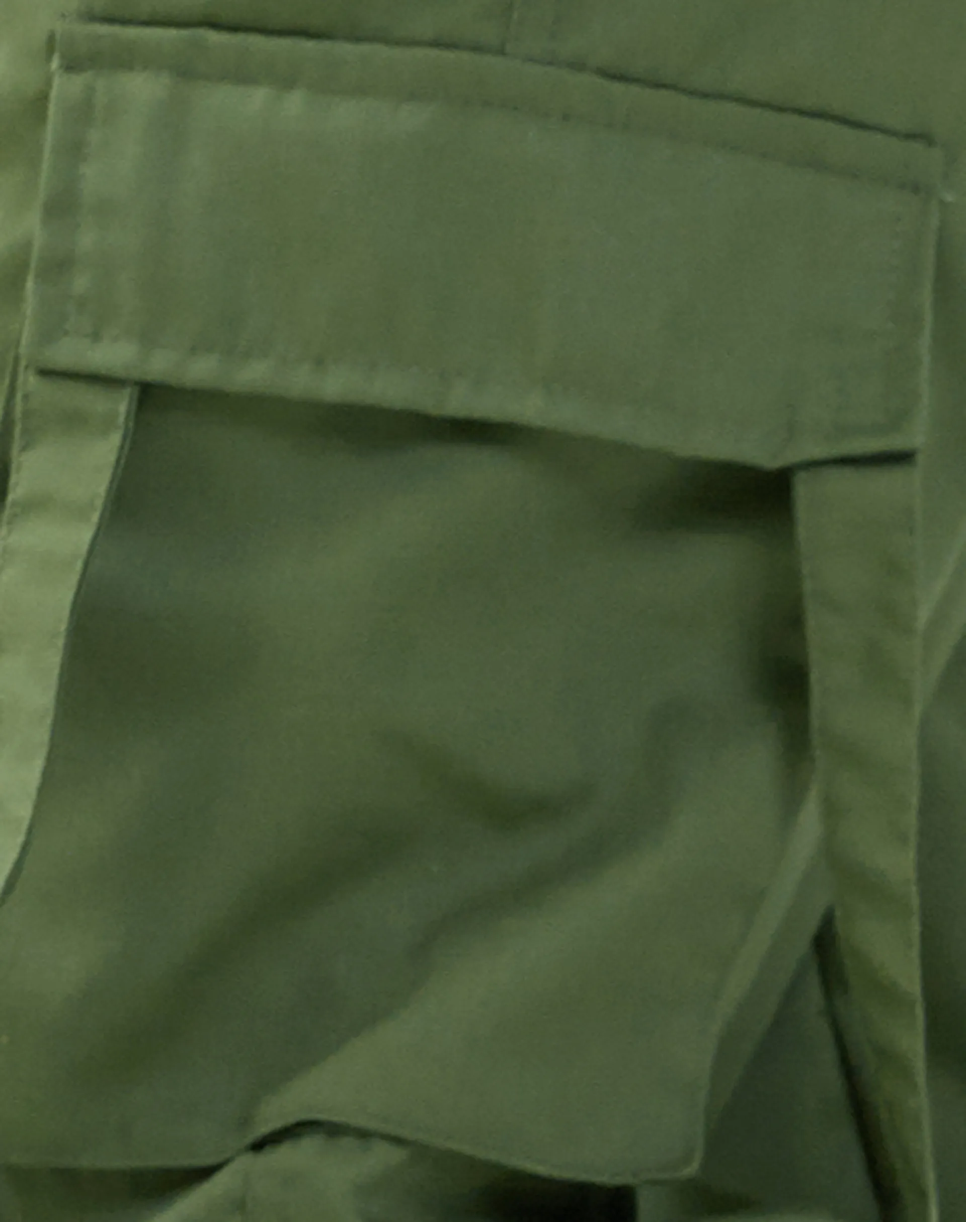 Edgar Wide Leg Cargo Trouser in Military Green