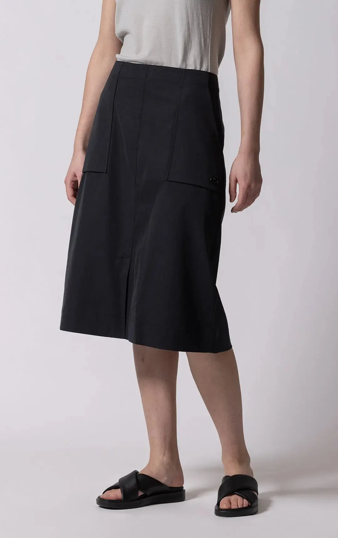 PERFORMANCE TWILL SKIRT