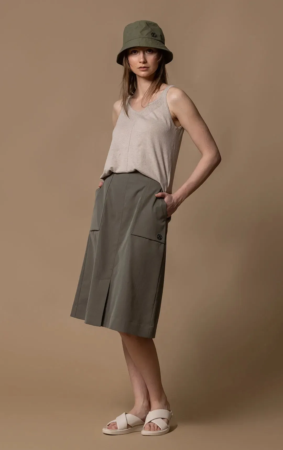 PERFORMANCE TWILL SKIRT