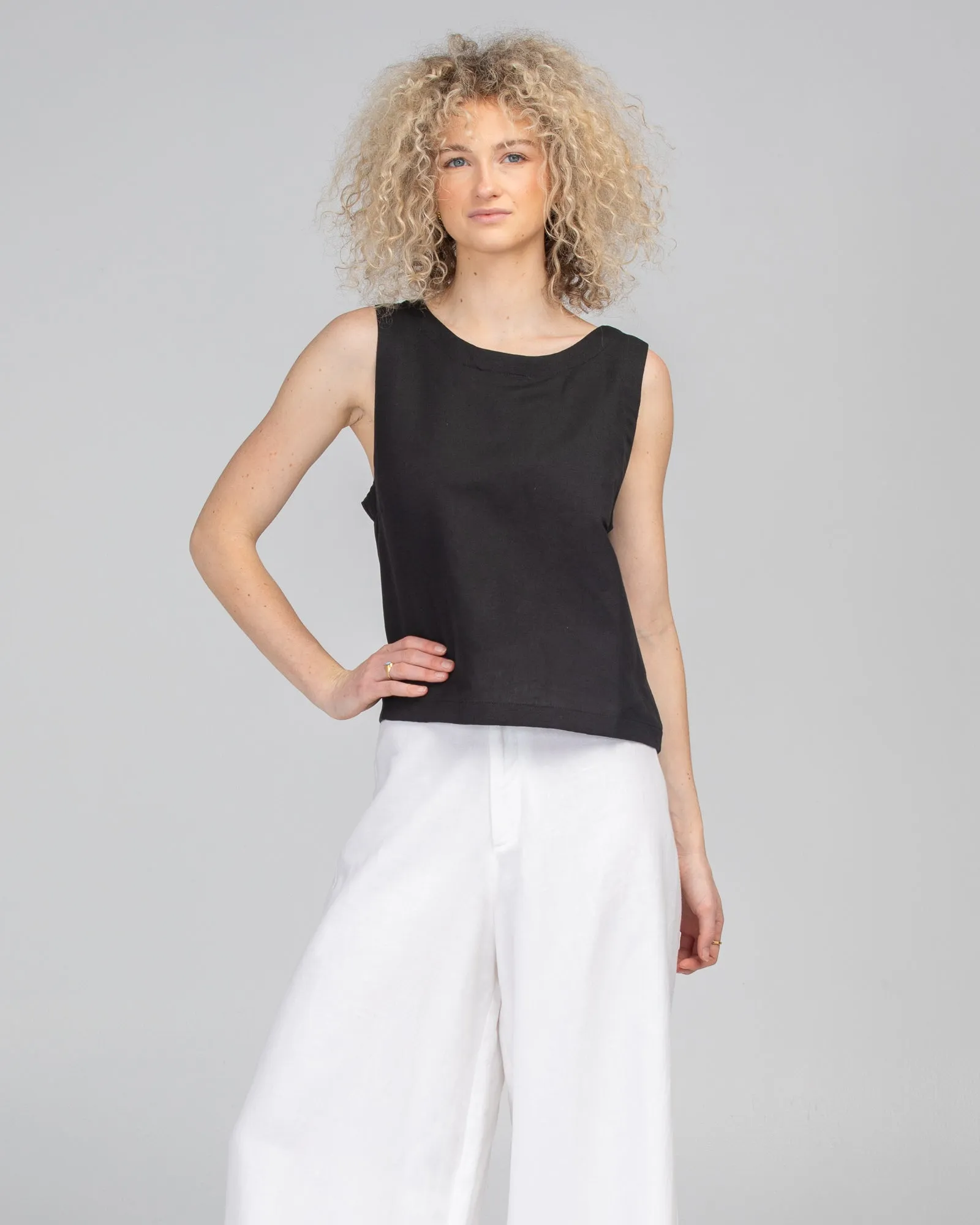 Rose Linen Top - Black